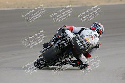 media/Dec-17-2022-SoCal Trackdays (Sat) [[224abd9271]]/Turn 10 Backside (120pm)/